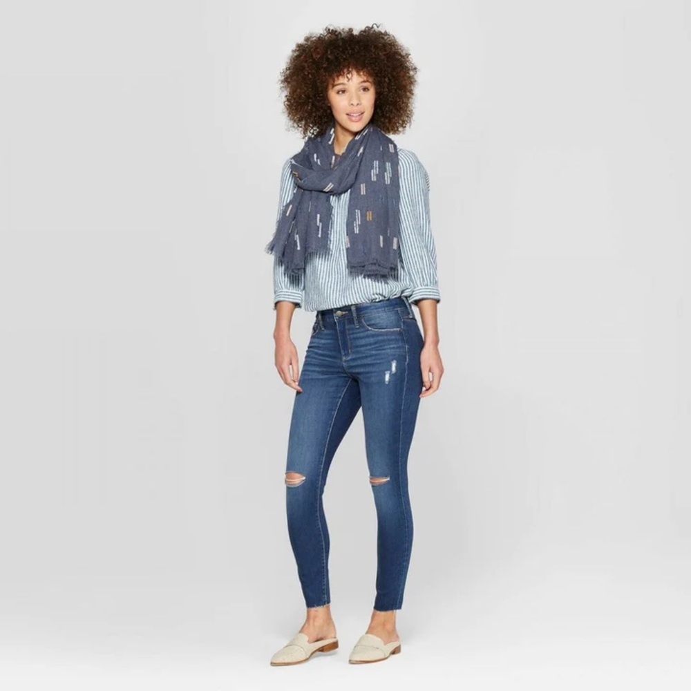 Universal Thread High Rise Distressed Skinny Jeans Size 10 Fair Trade